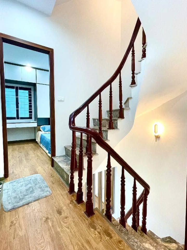 Bán nhà phố TRẦN QUÝ CÁP – NHÀ ĐẸP NGÕ NÔNG – 41M2 – GIÁ 5,7 TỶ